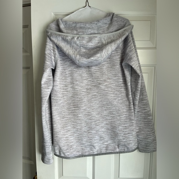 GAP Zip-Up - Picture 2 of 3